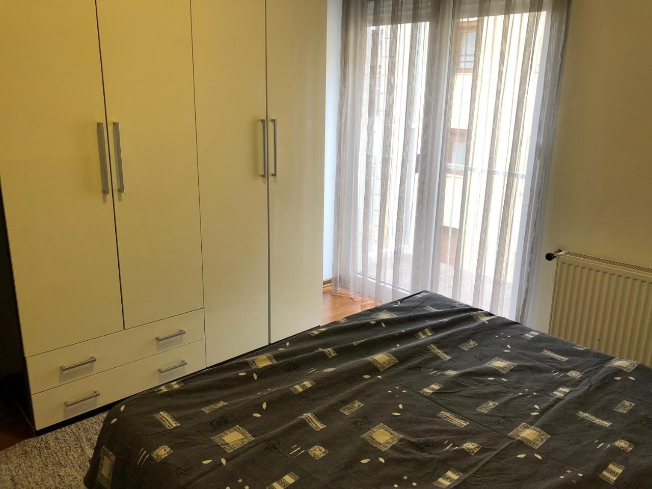 Apartment Prishtina プリシュティナ エクステリア 写真